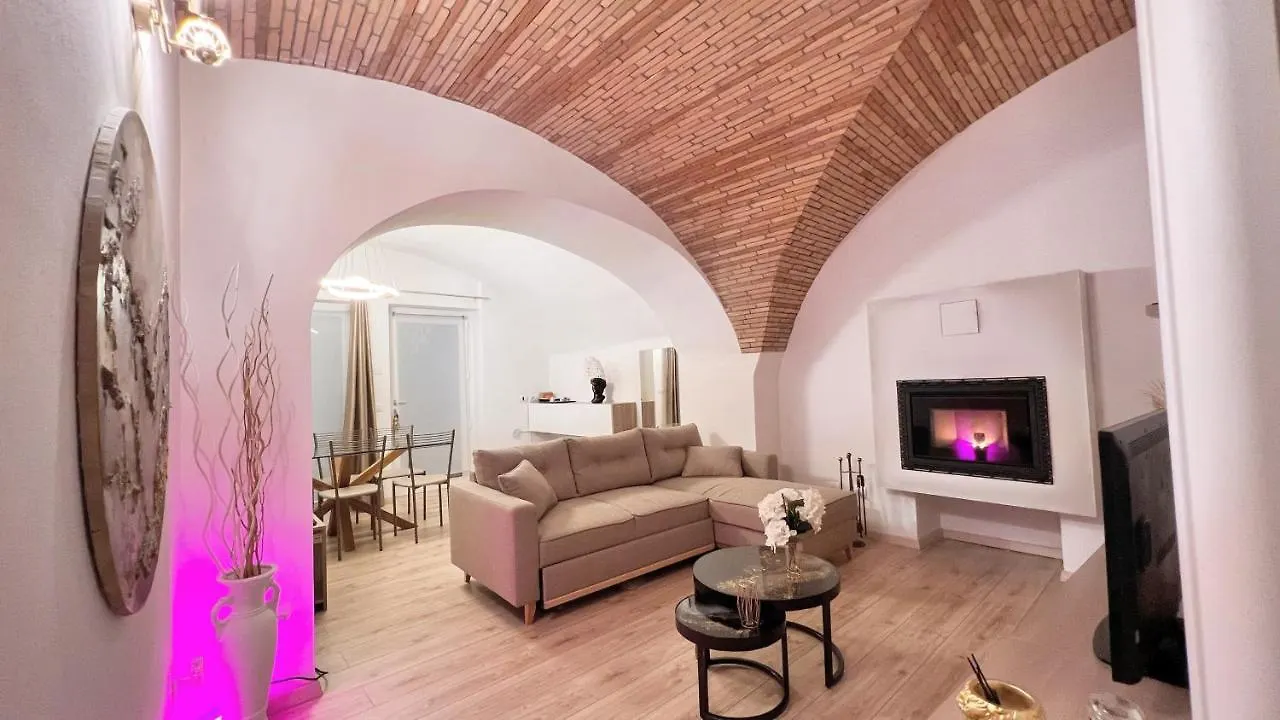 Casa vacanze L'Arco Sul Lago • Gold Apartment Castro