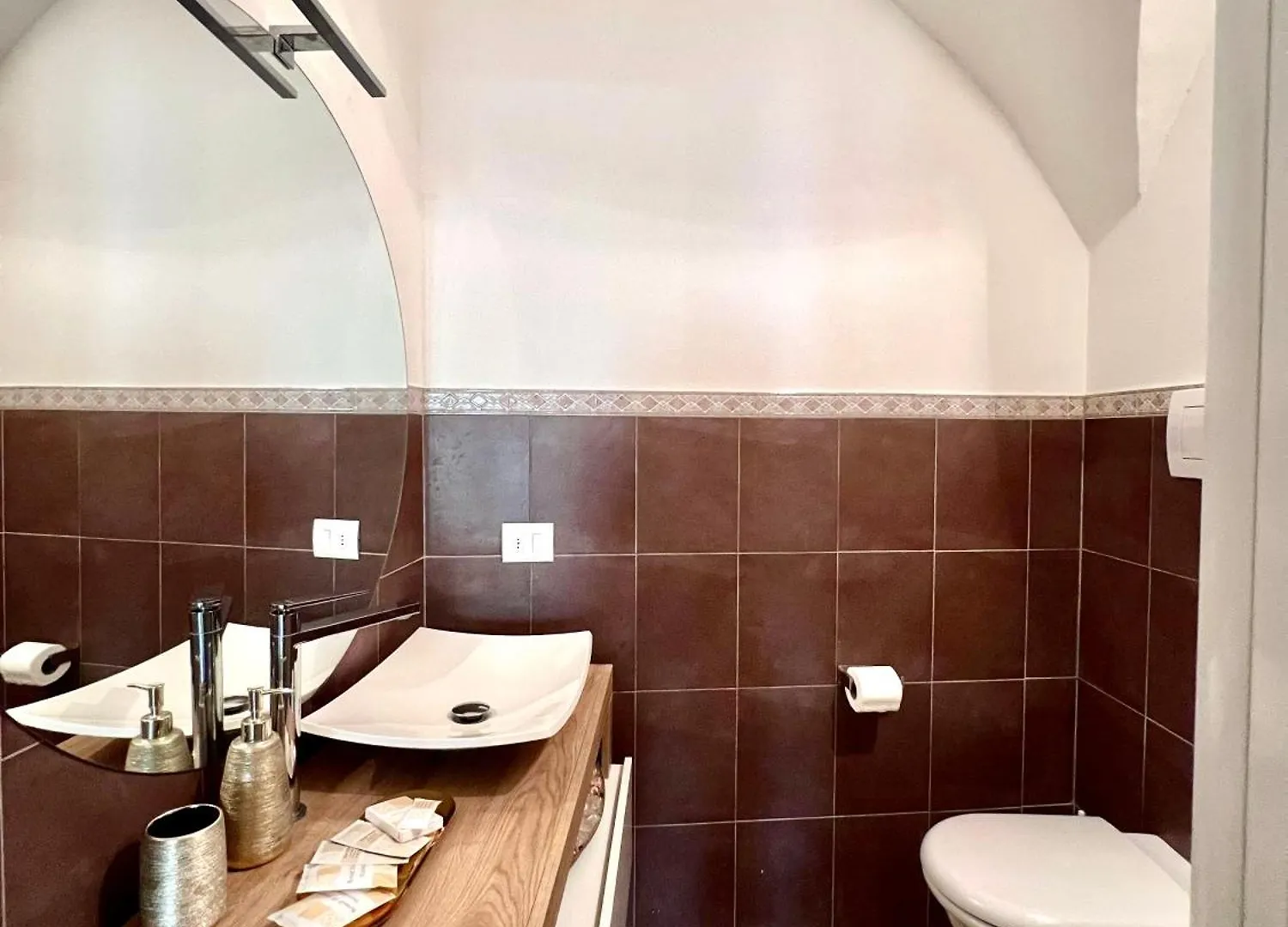 Casa vacanze L'Arco Sul Lago • Gold Apartment Castro  Italia