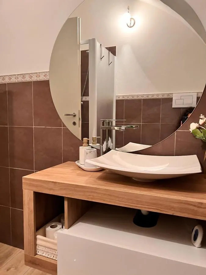 L'Arco Sul Lago • Gold Apartment Castro  Holiday home